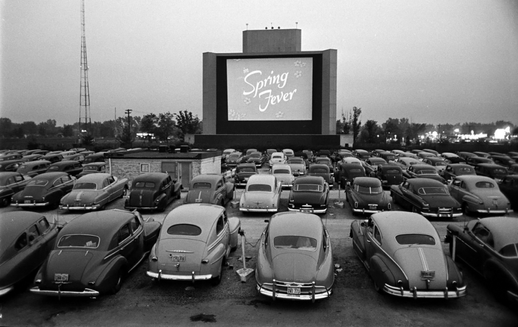 drive-in-theater-inkbluesky-2022370165png