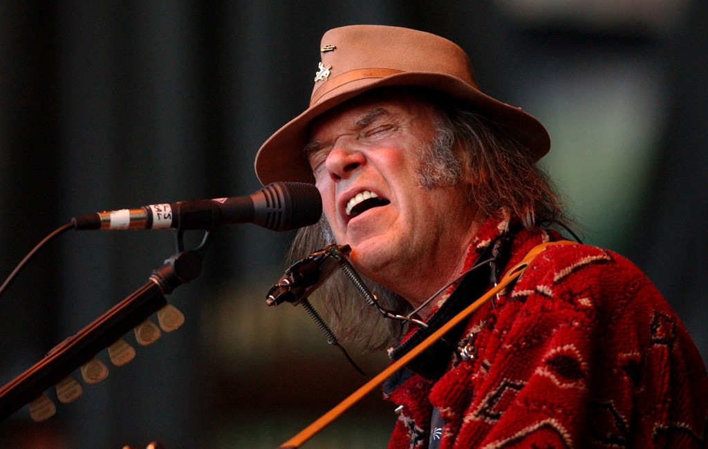 Neil Young removed his songs from Spotify due to sound quality