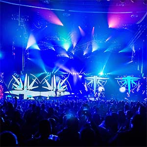 Giant LED showcases Chance the Rapper